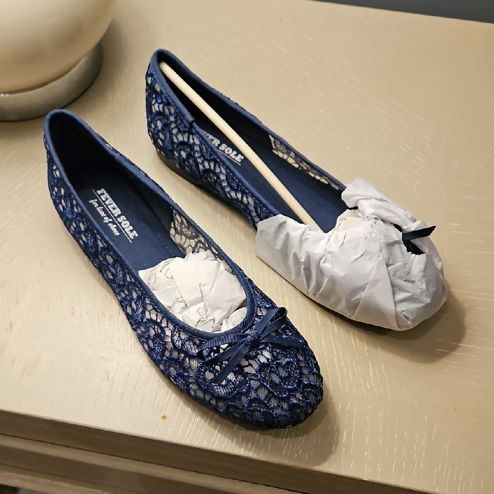 Elegant Blue Lace Flats by